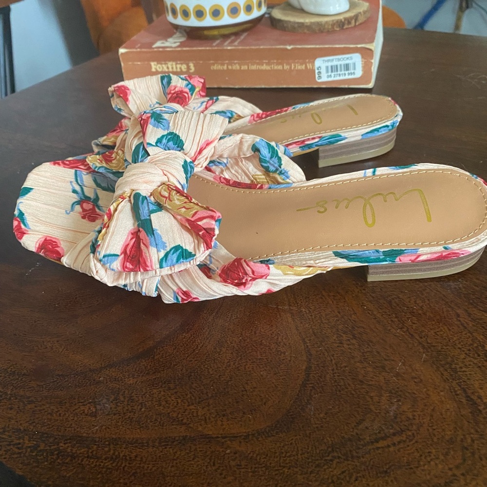 Lulus size 6 shoes